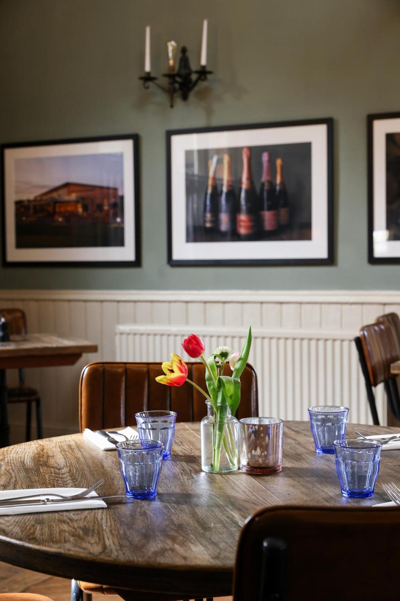 The Swan At Forest Row Exterior foto